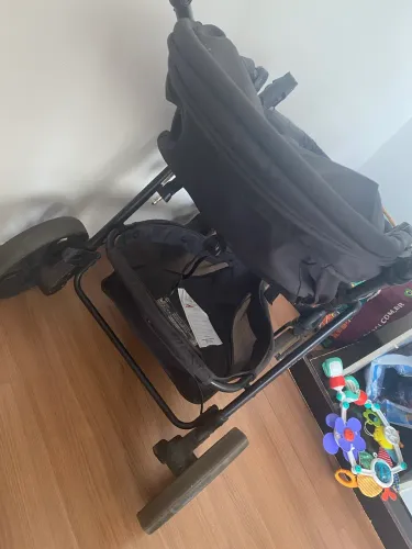 Carrinho de bebê Cosco