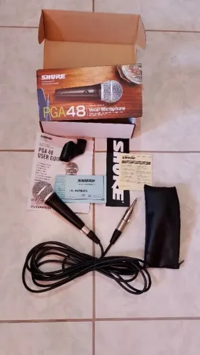 Kit Som e Áudio (Microfone Shure Novo + Caixa Potente + Microfones Lapela com case)