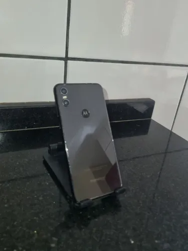 Motorola one 64gb perfeito estado
