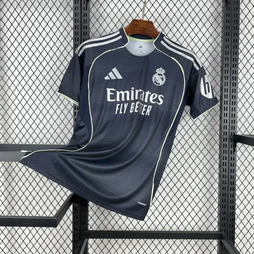 Terceiro padrão Real Madrid 2025/2026