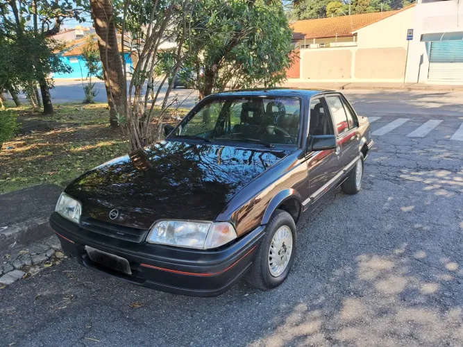 Chevrolet Monza Classic SE 2.0 /mpfi E EFI 2P E 4P 1992