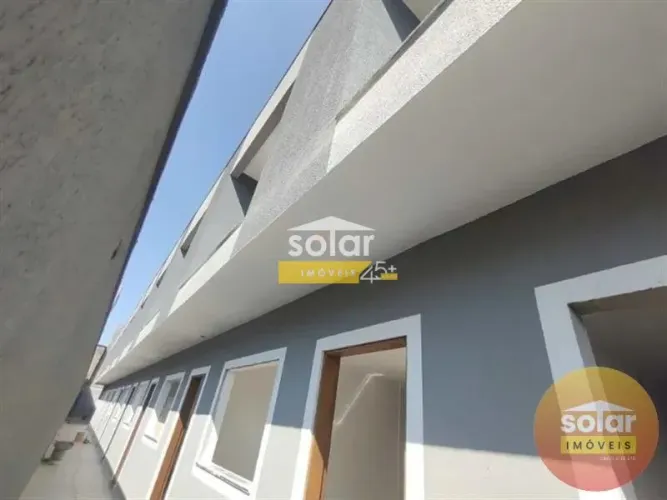 SOBRADO EM CONDOMINIO FECHADO Á VENDA: