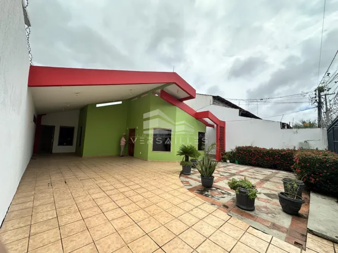 Casa no conjunto Santo Antônio