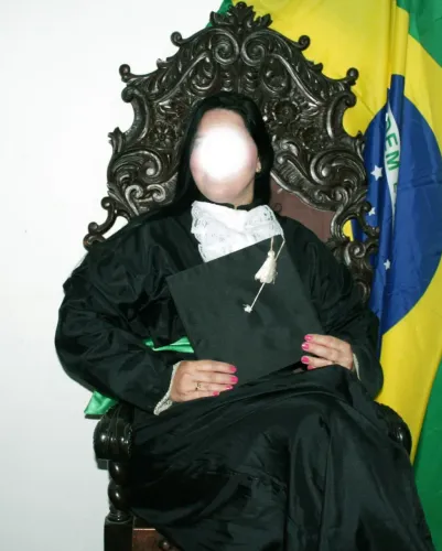 BECAS FORMATURAS