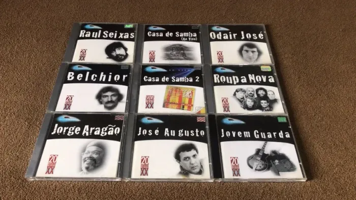  Lote de cds  da série "20 Músicas do Século XX" da gravadora Columbia/Sony Music. 