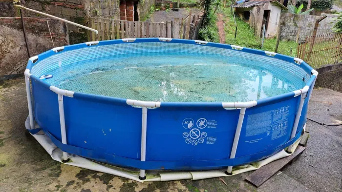 Piscina estruturada intex