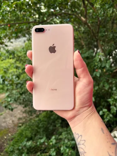 iPhone 8 Plus