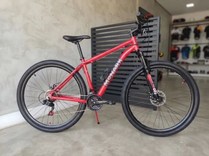Bike Caloi Montana (Aro 29, freio a disco) vai com brindes