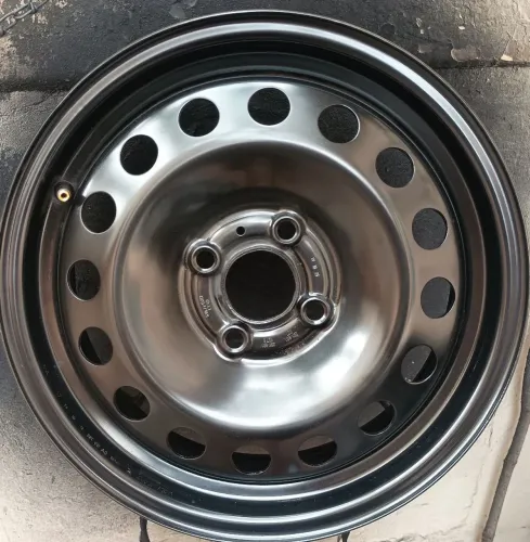Aro 15 de bolinha Fumagalli original da Volkswagen polo Track e outros