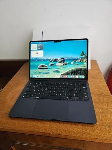 MacBook air 2025 M4 impecável com 16 gb ram!