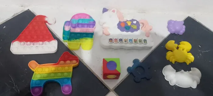 Lote de brinquedos