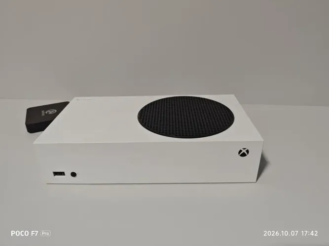 Xbox séries s com 1 controle, FIFA 26, Forza 5, effotbal e mais jogos