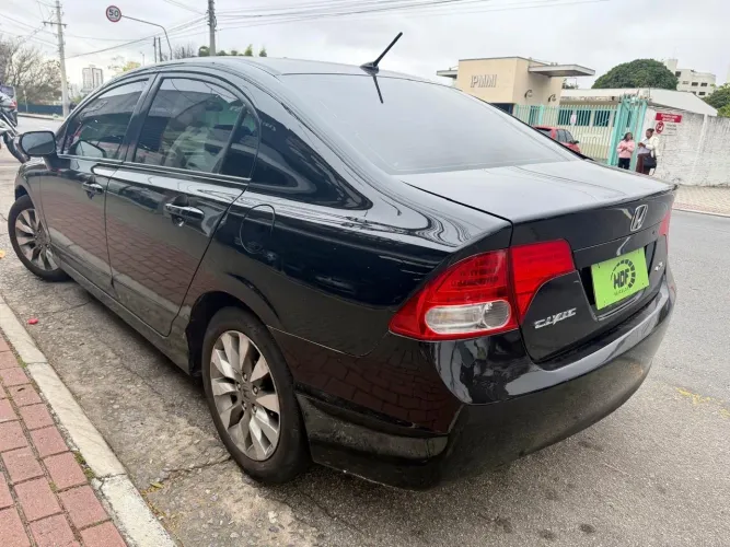 Honda Civic Sed. Lxl/ LXL SE 1.8 Flex 16V Aut. 2011