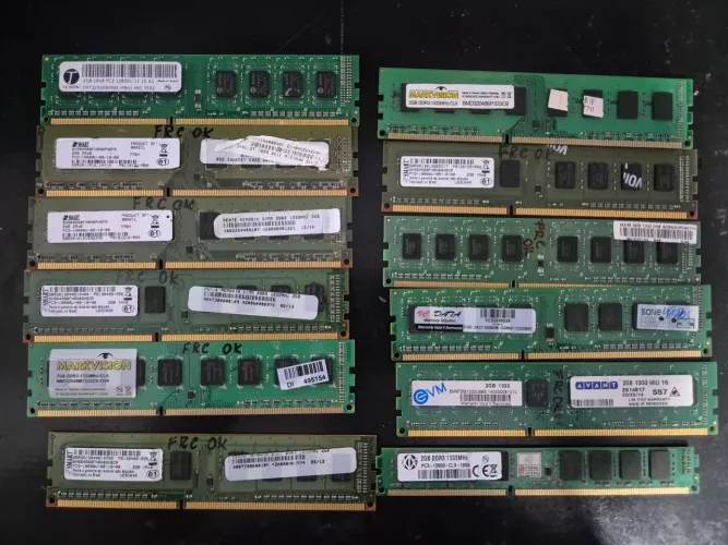 Memórias 2GB DDR3