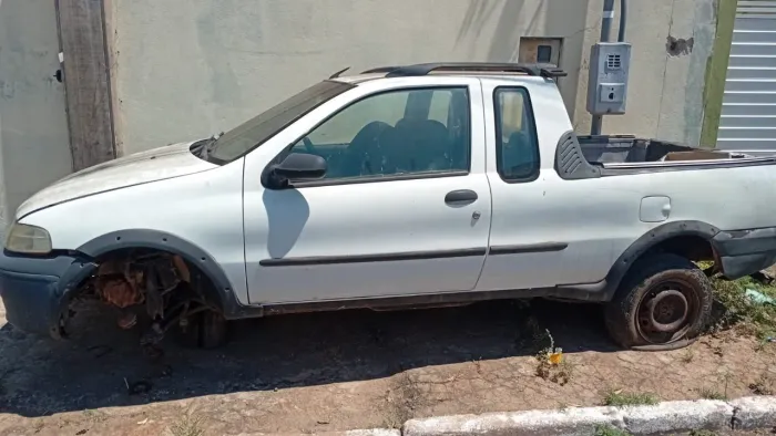 Volkswagen Gol Geração III Highway 1.0 MI 16V Gasolina Mec. 2P 2002