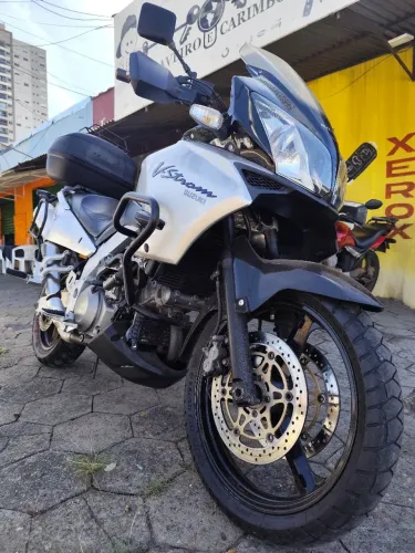 SUZUKI V-STROM DL 1000 2004 NOVA!!