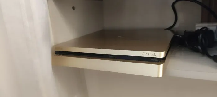 Sony Console Playstation 4 Slim Gold 1TB