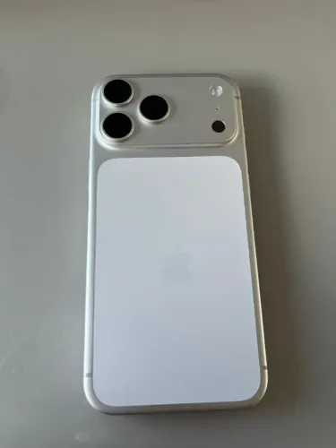 Vendo iPhone 17 Pro Max usado bateria 98%