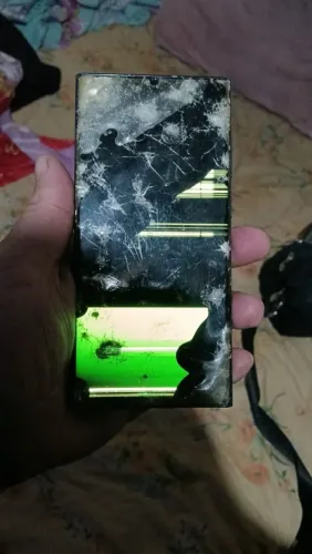 S23 ultra com display quebrado dando sinal de vida