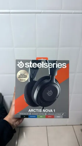 Headset Gamer Steel Series Arctis Nova 1