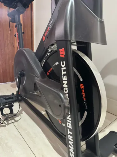 BICICLETA ERGOMÉTRICA SMART MAGNETIC 13K
