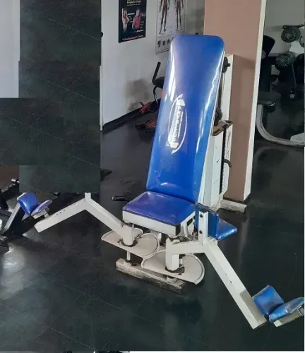 Cadeira adutora abdutora musculação academia