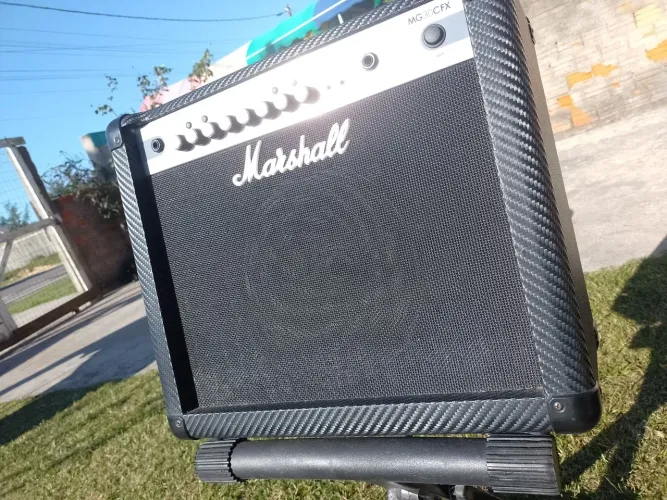Amplificador Marshall MG-30 CFX Guitarra