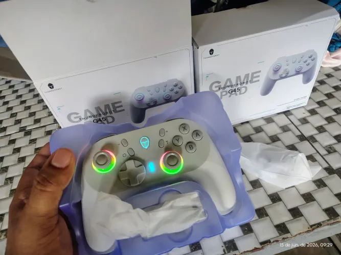 Controle GAME PAD THUNDEROBOT