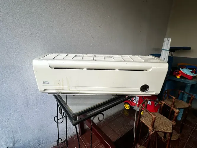 Ar condicionado tech frio 18mil btus (não é inverter)