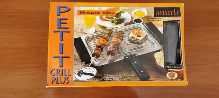 Churrasqueira elétrica 110V, Petit Grill plus