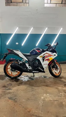 CBR 250r