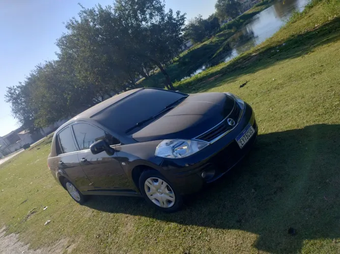 Nissan Tiida Sedan 1.8 16V Flex Fuel 4P 2012
