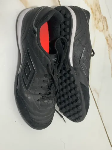 Chuteira Society umbro original 42-43