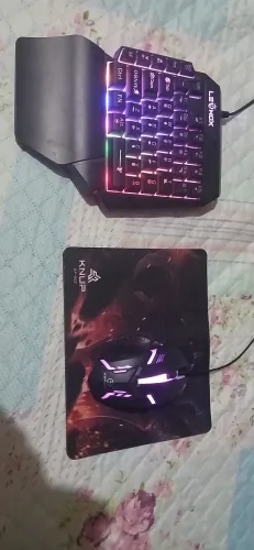 MOBILADOR DE UMA MÃO,COM LED... NUNCA USADO!!!