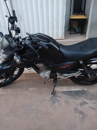 Troco moto por carro