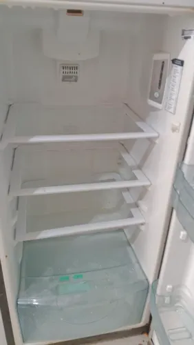 Geladeira Consul gelo seco