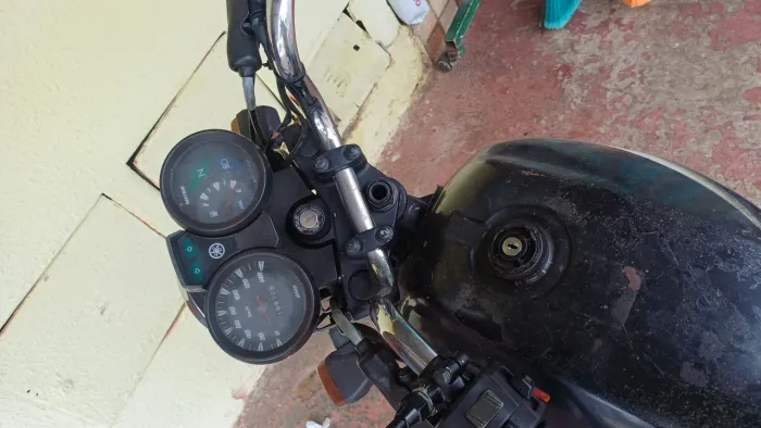 Moto ybr
