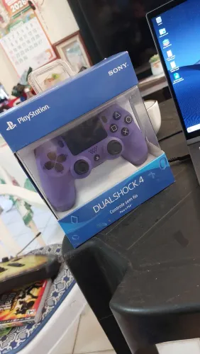 Controle PS4 Original Dualshock 4 Eletric Purple - Na Caixa