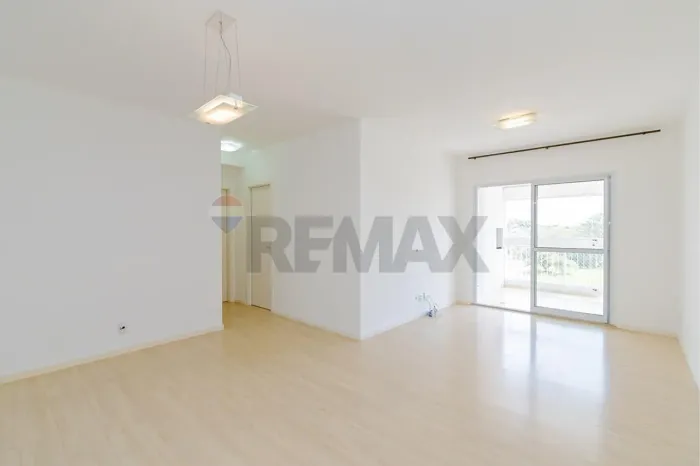 Apartamento para locação no Parque Ecoville com 2 quartos e 2 vagas de garagem por R$ 4.20