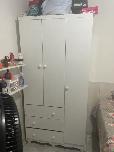 Vendo guarda-roupa infantil 