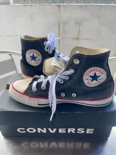 All star original, cano alto em bom estado usado só três vezes .