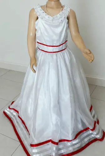 Vestido longo infantil em tecido Gazar