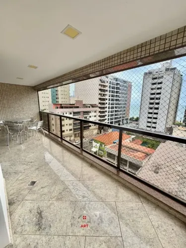 AMPLO APARTAMENTO DE 140 M², 4 QUARTOS E PORTEIRA FECHADA!