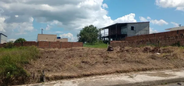 Lote no Condomínio Parque Lusitano -  10x30m2
