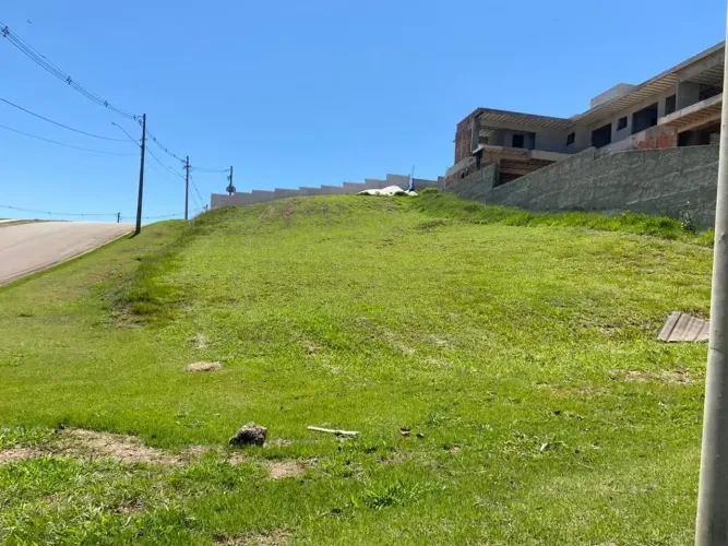 Lote/Terreno para venda tem 1373 metros quadrados em Reserva Santa Rosa 2 - Itatiba - SP.