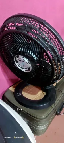 Ventilador usado , mais funcionando 