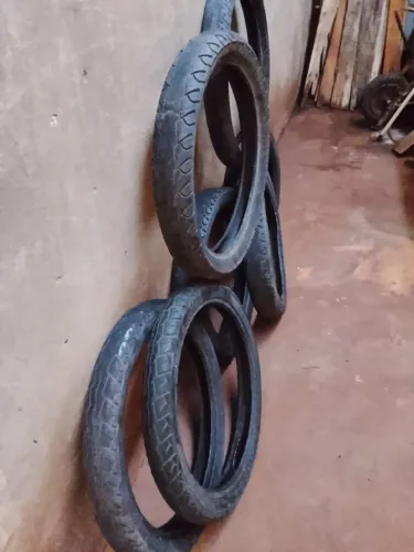Pneus para doacao