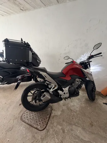Moto cb300f 2026