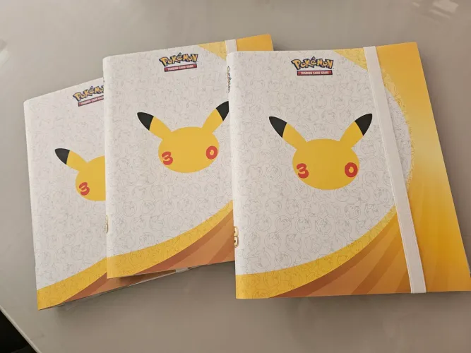 Fichario Pokémon 30 anos, (3x3) (396 Slots)