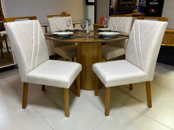 Mesa de jantar redonda de 4 cadeiras 